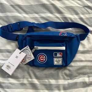 NWT Cubs Herschel Belt Bag